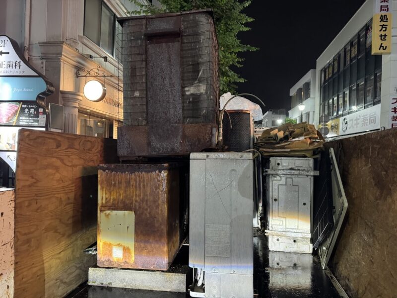 トラックに積載後