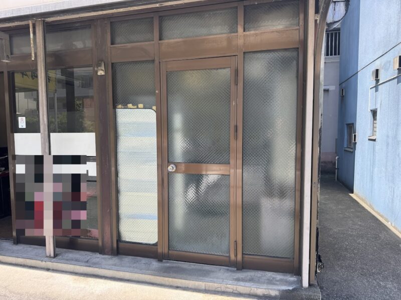 扉開口前