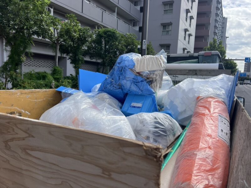 ダンプに積載後