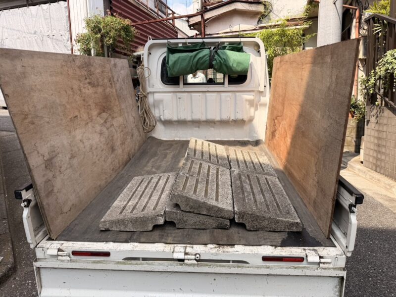 軽トラックに積載