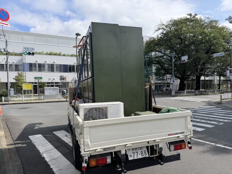 ユニックに業務用冷蔵庫